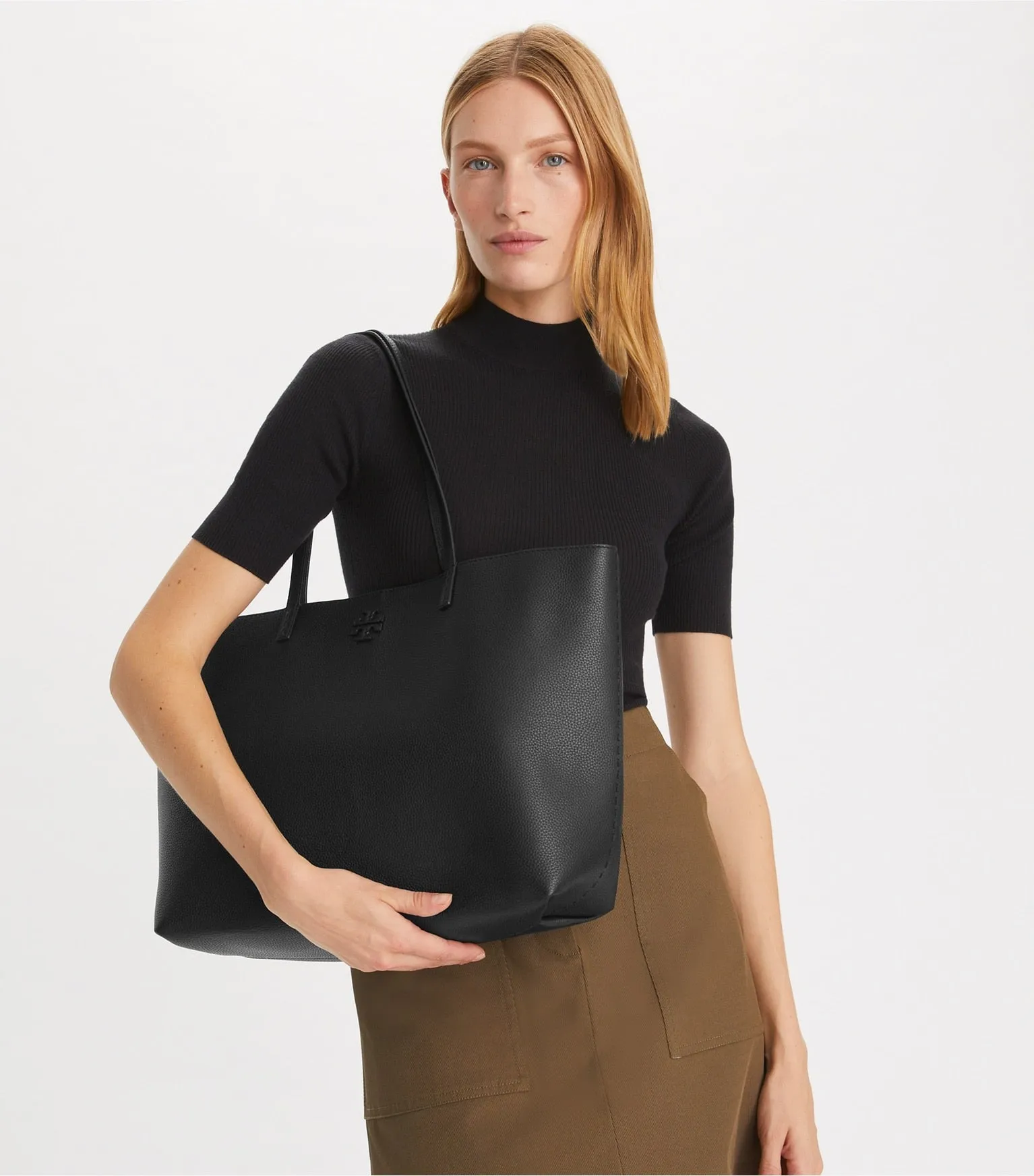152221 001 BLACK TORY BURCH BAG