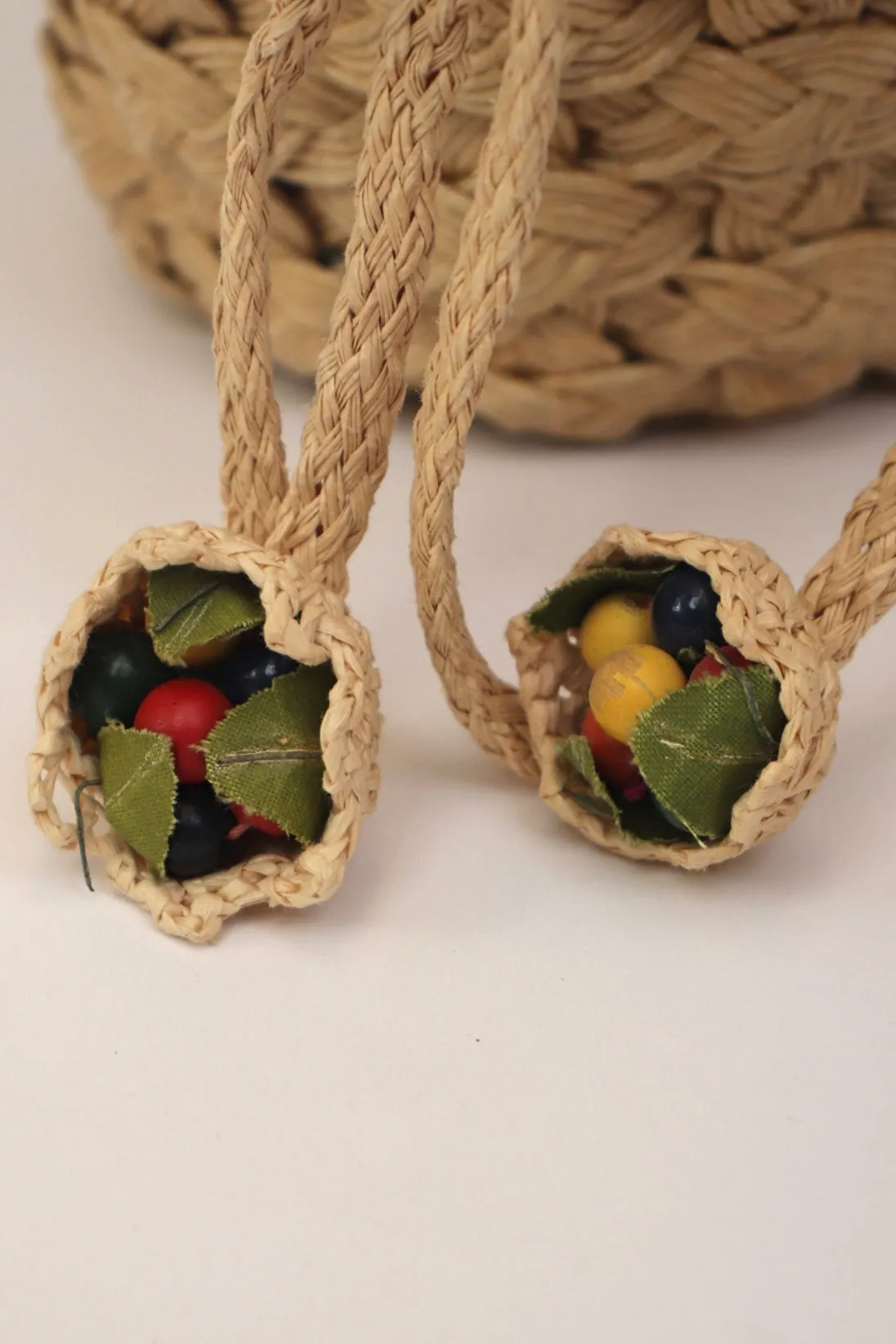1950s Floral Appliqué Basket Bag