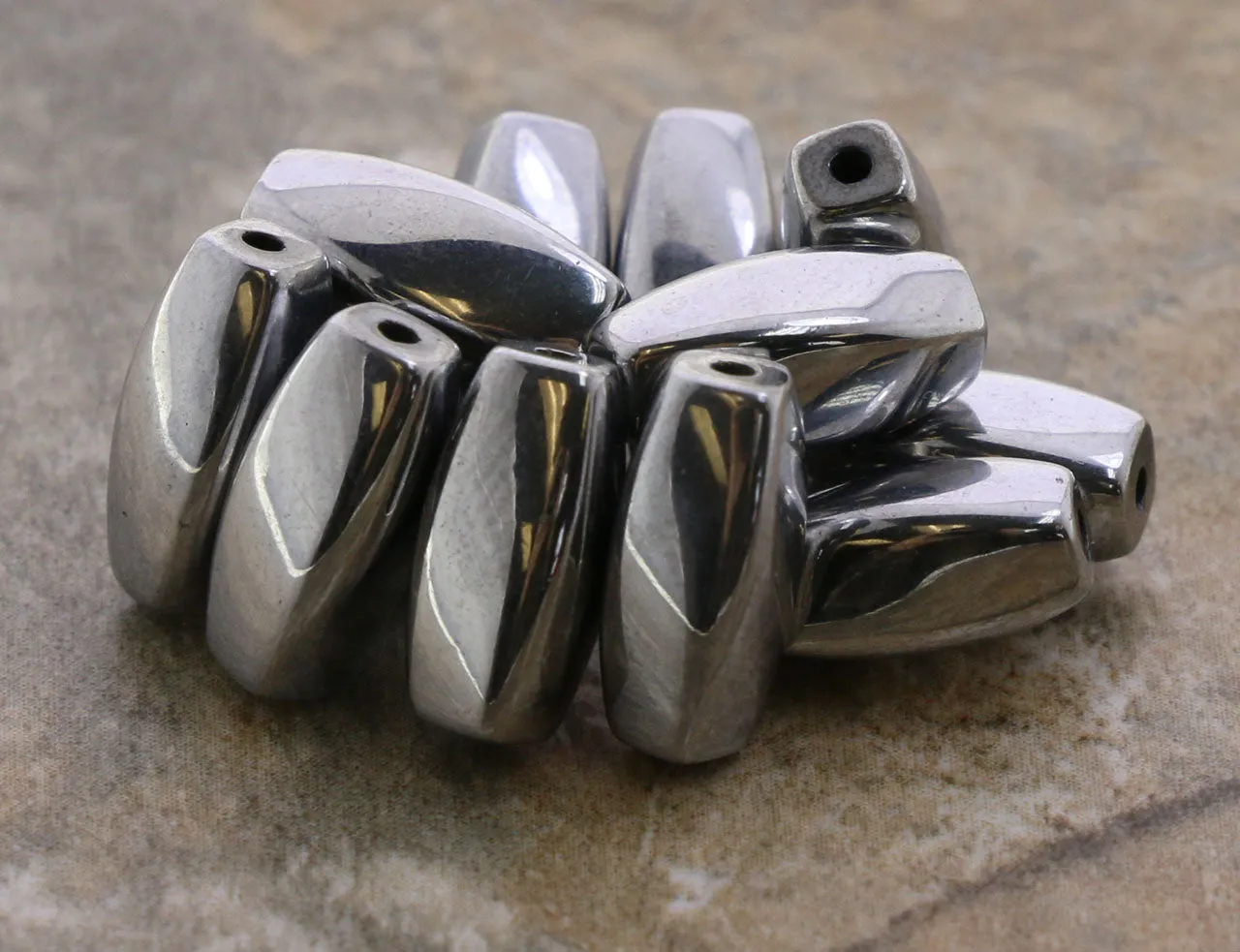 5X12mm Magnetic Hematite Silver Twist Mh32