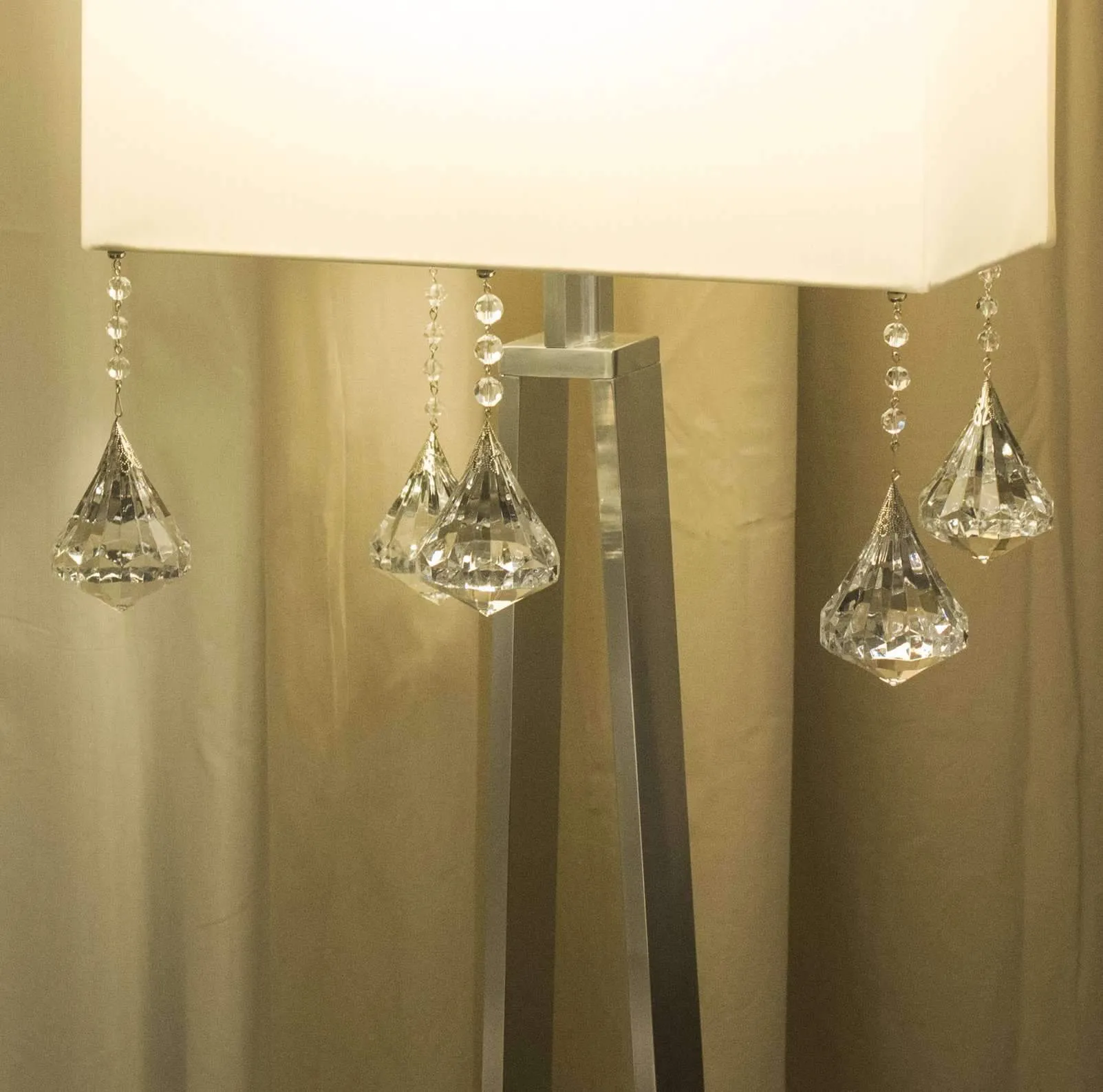 6" CLEAR ACRYLIC DIAMOND - Magnetic Chandelier Crystal TrimKit® (Box of 3)
