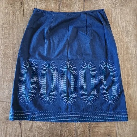 Boden women's navy embroidered A-line cotton skirt size 6R boho capsule office