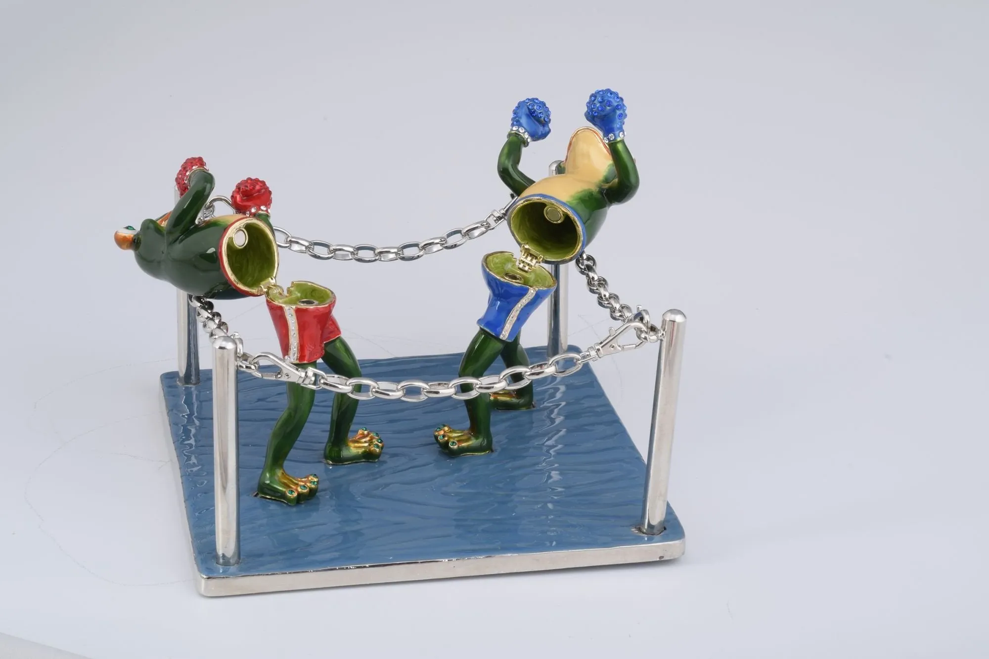 Boxing Frogs
