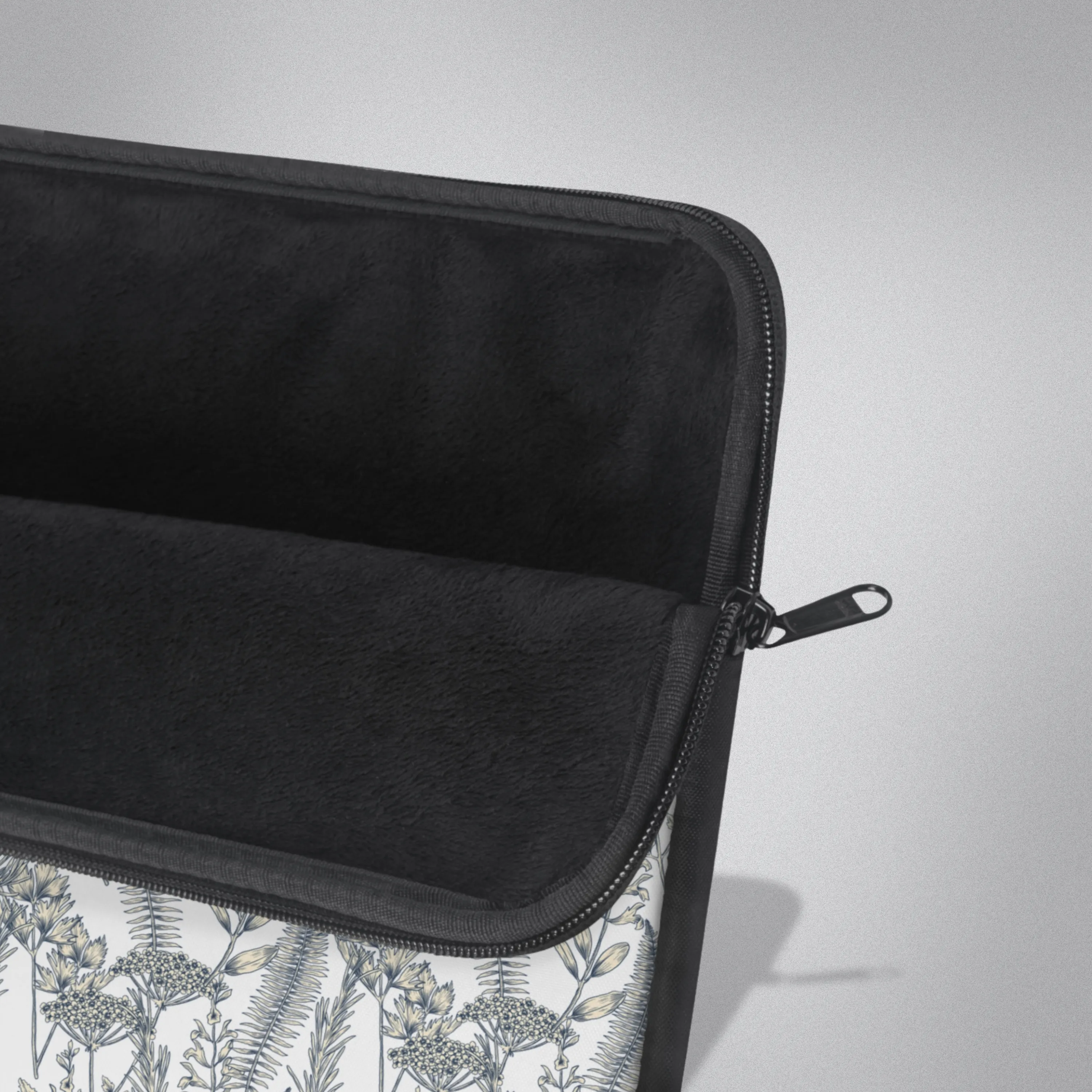 Buds Patterned Laptop Sleeve