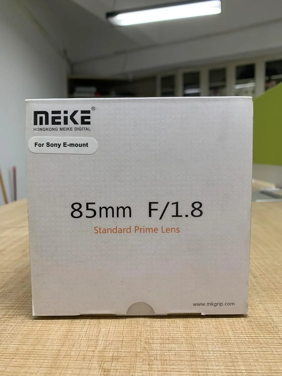 Camera Lens Large Aperture Auto Focus Medium Telephoto Fixed Prime Portrait Lens for Sony E Mount Mirrorless Cameras