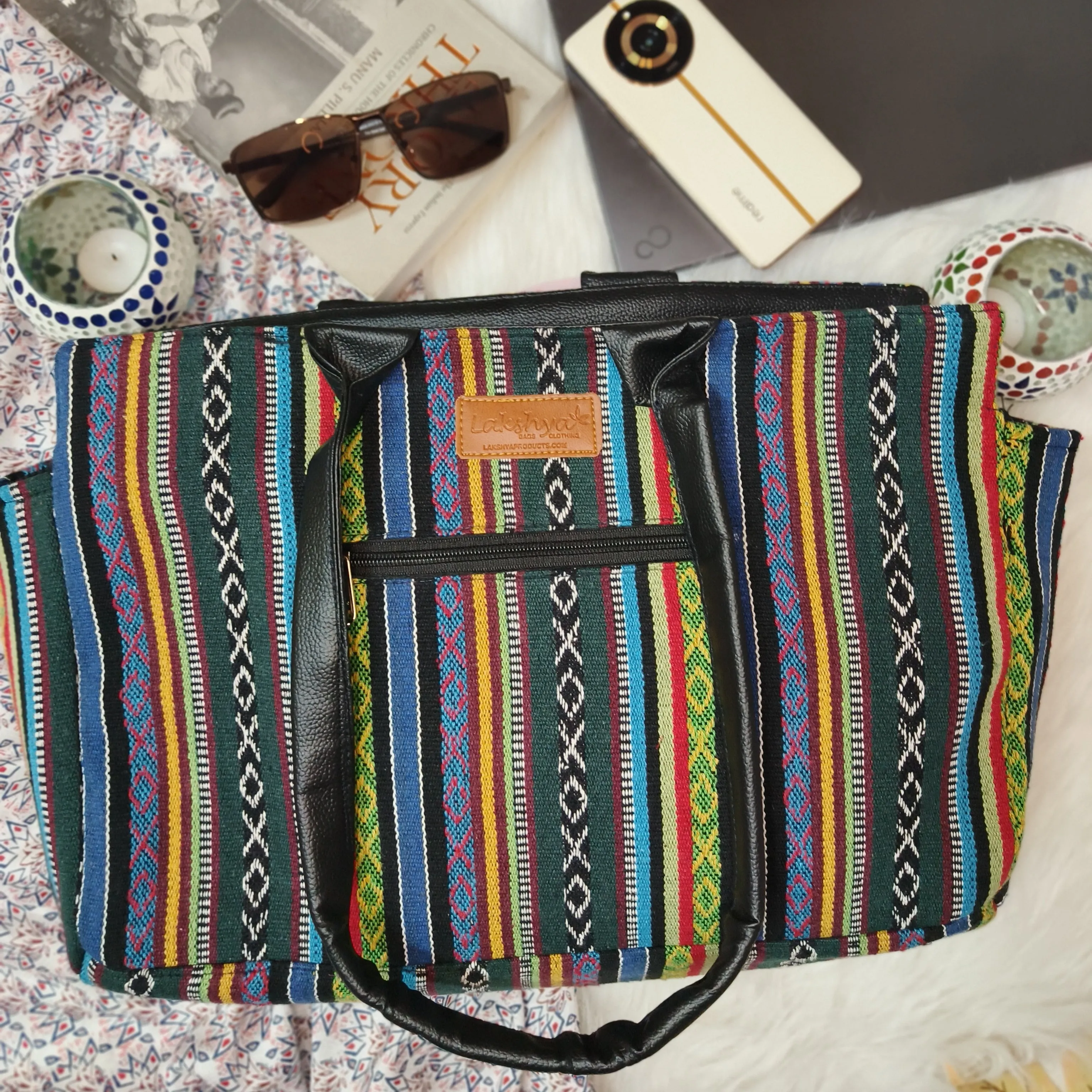 Chic Laptop Totes Bottle Green Prints