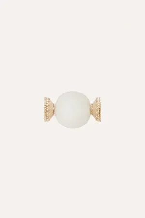 Clara Williams Victoire White Agate 20mm Centerpiece