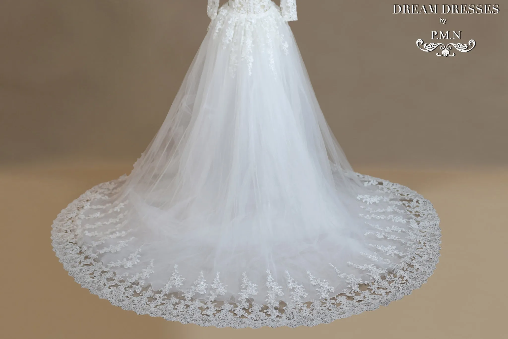 Detachable Cathedral Bridal Train (#India)