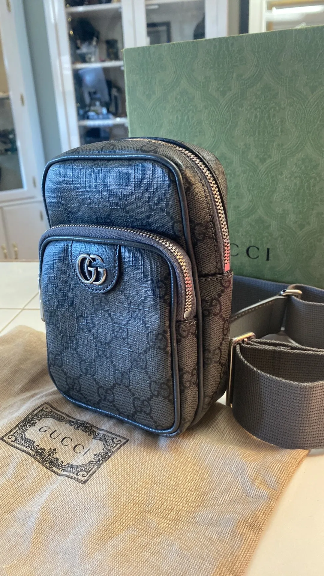 GUCCI GG Supreme Canvas Ophidia Minibag In GREY