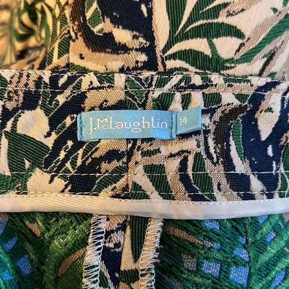 J. McLaughlin Montaya Jacquard Short NWOT