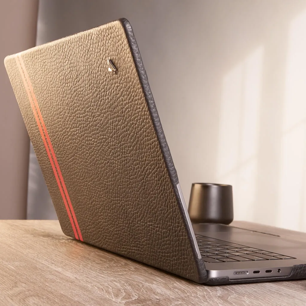 MacBook Pro 14” M4 Leather Suit (2024)