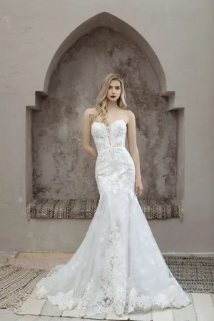 Magnolia White: Aubreita