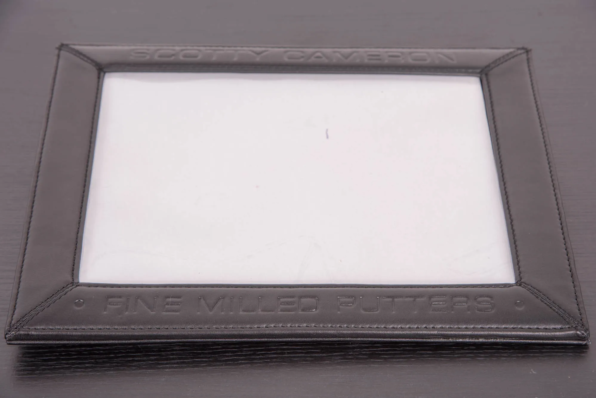 Museum & Gallery COA holder