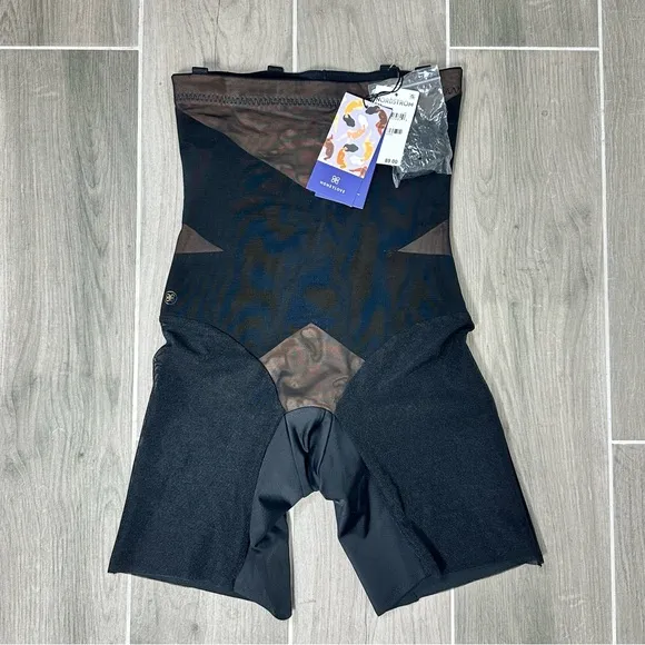 New HoneyLove SuperPower Short All Over Sculpt Size Extra Large