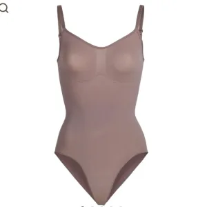 NEW Skims Sculpting Bodysuit - Umber