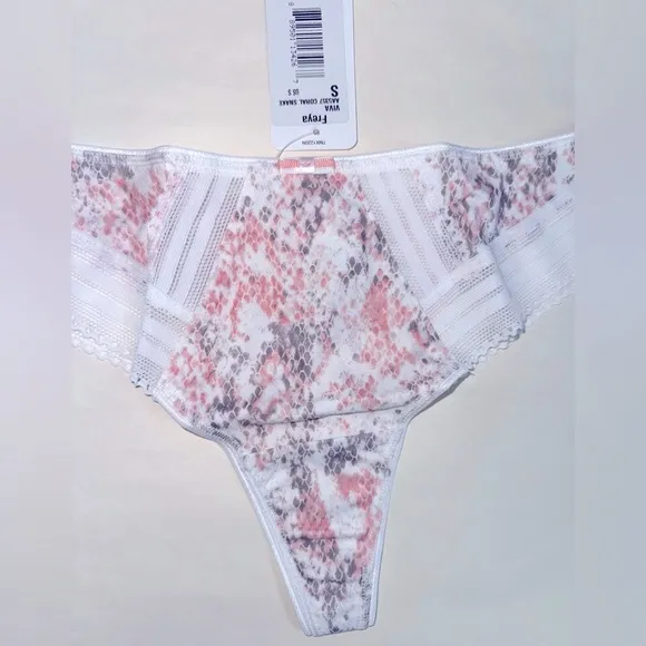 NEW Two Piece Set NWT Freya Underwire Bra Thong Set 32D Lace Animal Print
