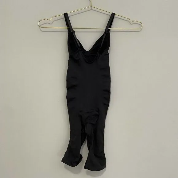 NWOT Skims Seamless Sculpt Mid-thigh Bodysuit S/M
