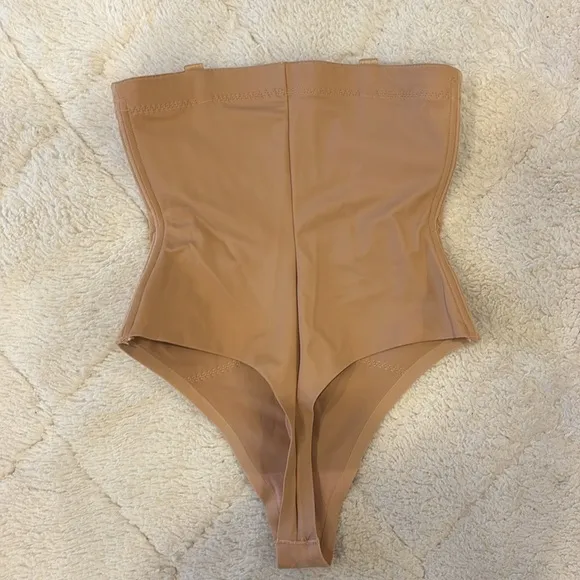 NWT HONEYLOVE Super Power Thong Shapewear