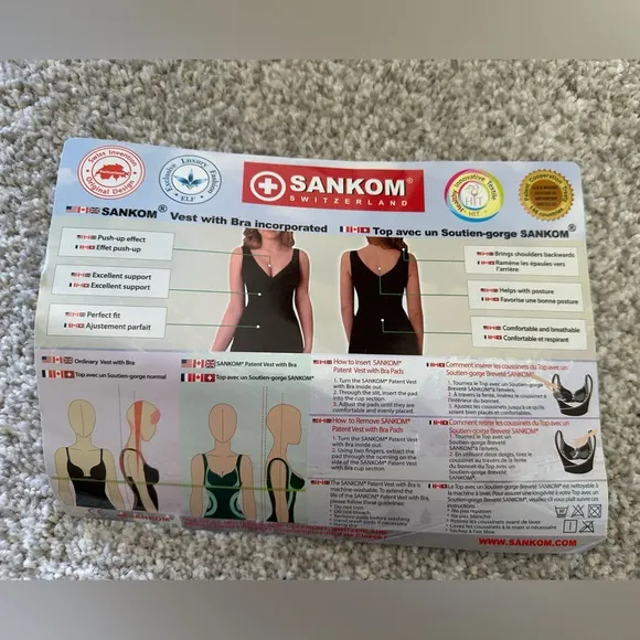 NWT! Women’s Sankom Lace Overlay Compression Tank