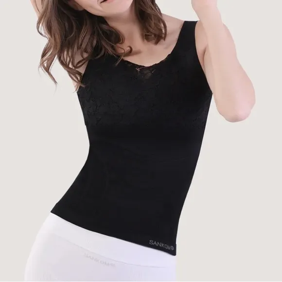 NWT! Women’s Sankom Lace Overlay Compression Tank