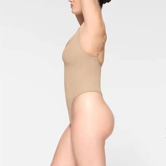 NWT Skims Seamless Sculpting Thong Bodysuit Clay 2X