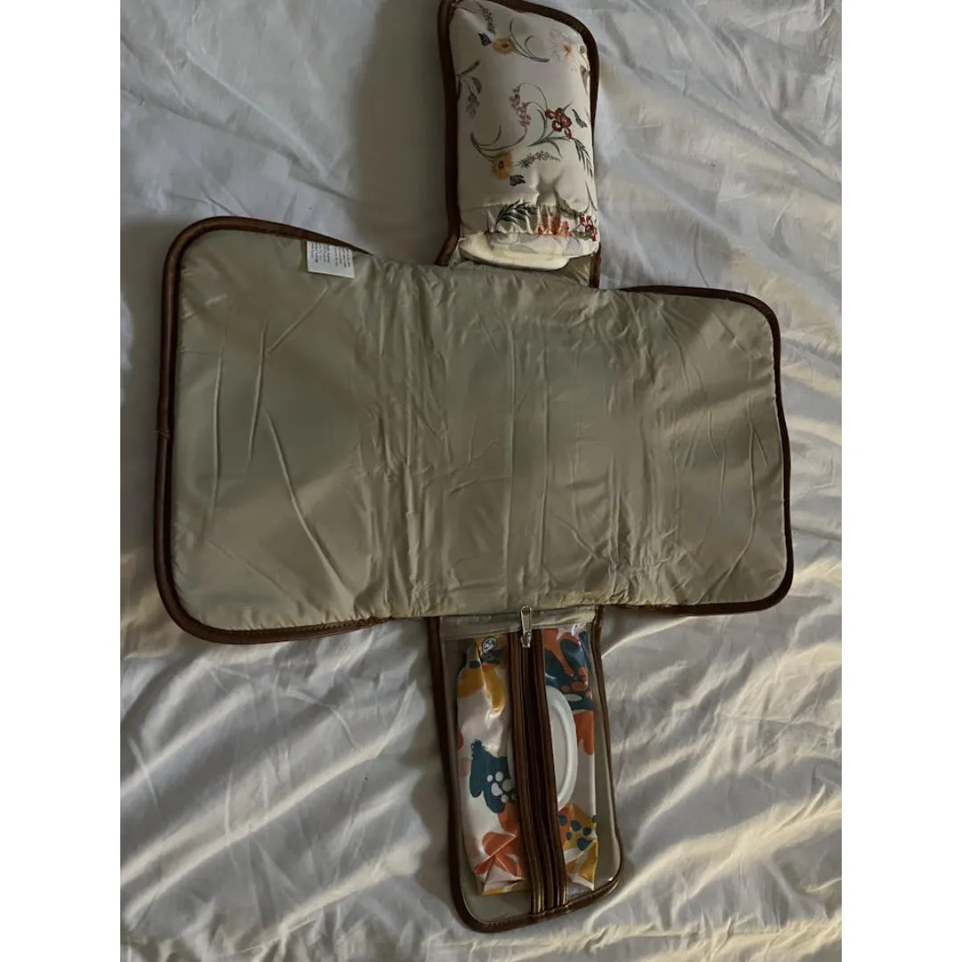 OiOi - Change Mat Clutch - Beige