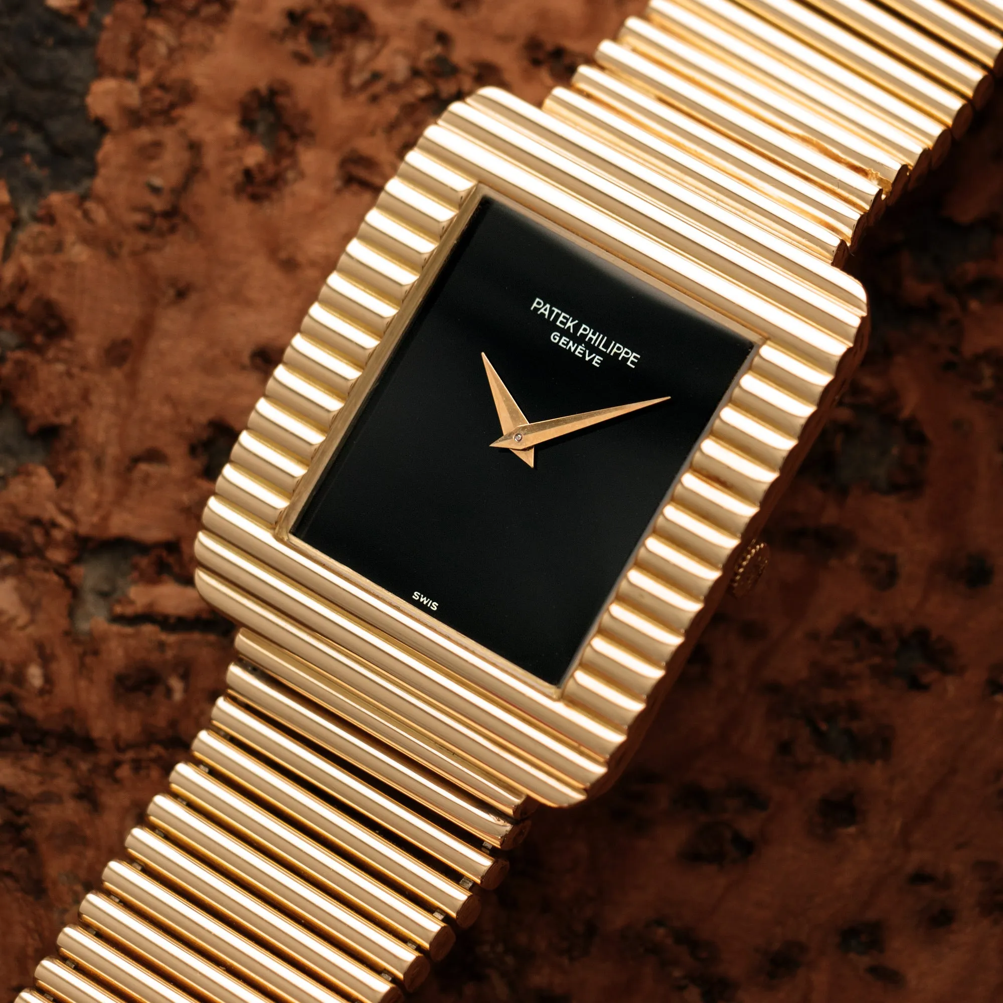 Patek Philippe Yellow Gold Onyx Dial Ref. 3733