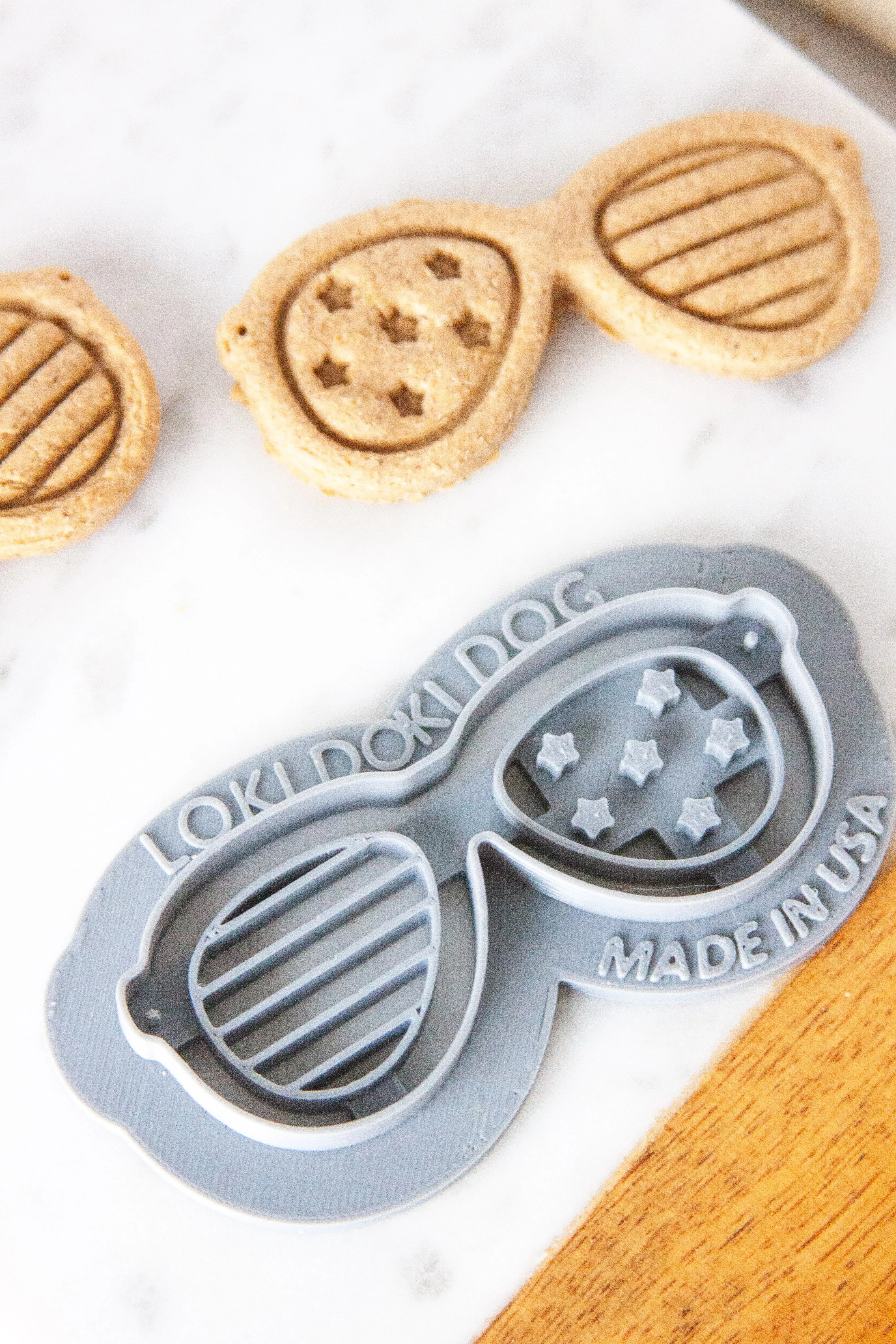 Patriotic Shades, Sunglass Shaped Dog Biscuit Cookie Cutter