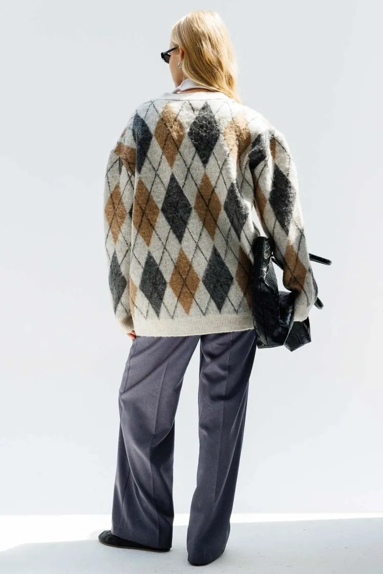 Plaid Argyle Patterned Brushed Beige Cardigan