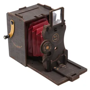 Pre-assembled Pinhole Instant SQUARE Film Camera