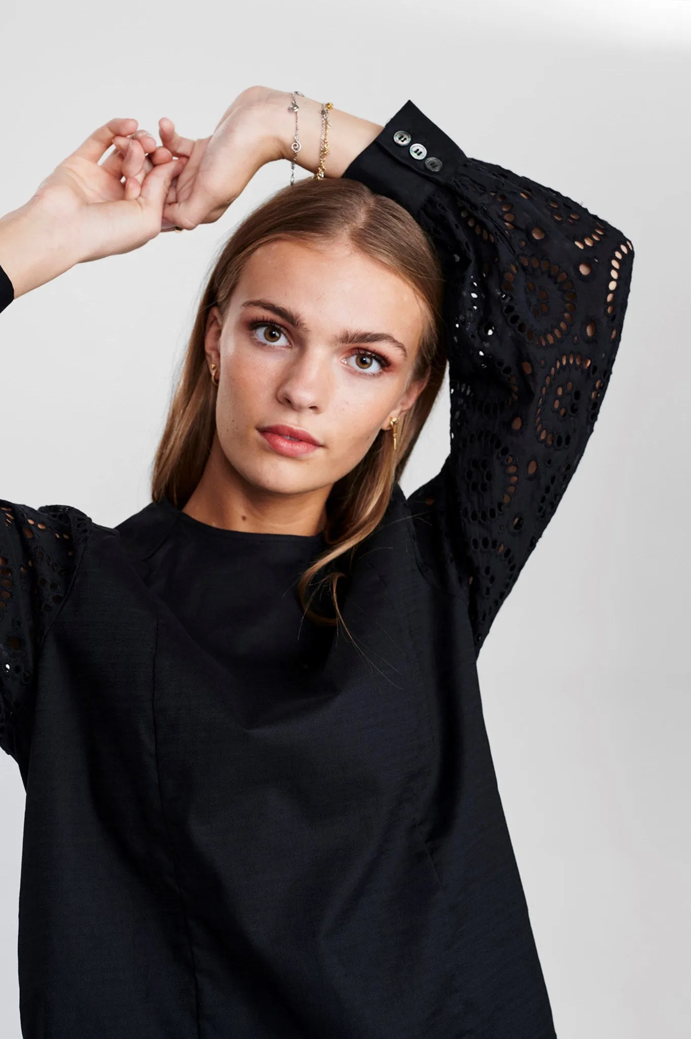 SICAMPANA BLOUSE - Caviar