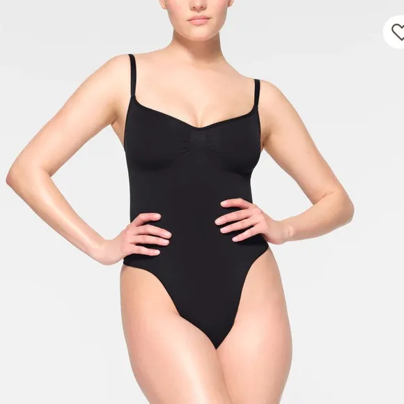 skims sculpting thong bodysuit onyx black