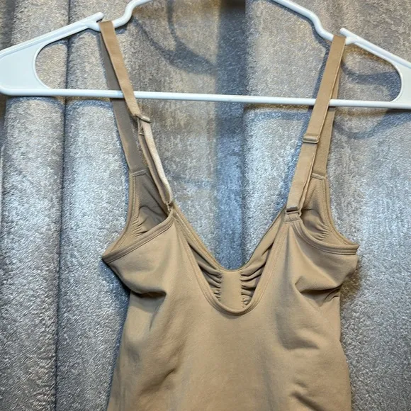 SKIMS seamless sculpt brief bodysuit size XL