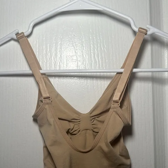 SKIMS seamless sculpt brief bodysuit size XS