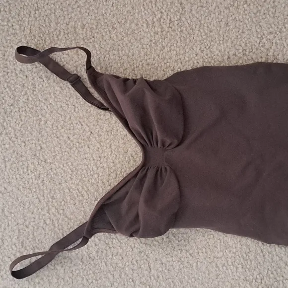 SMALL   SKIMS SEAMLESS SCULPT MID THIGH BODYSUIT