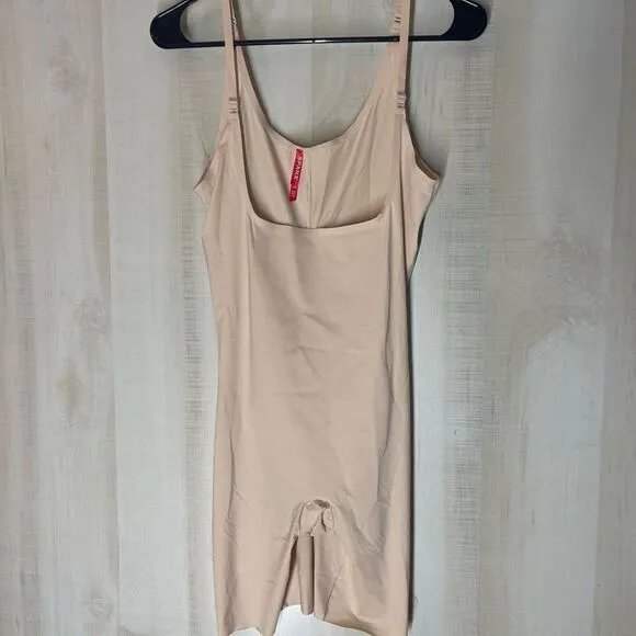 SPANXshape™ Invisible Open Bust Mid Tbigh Bodysuit, size‎ large