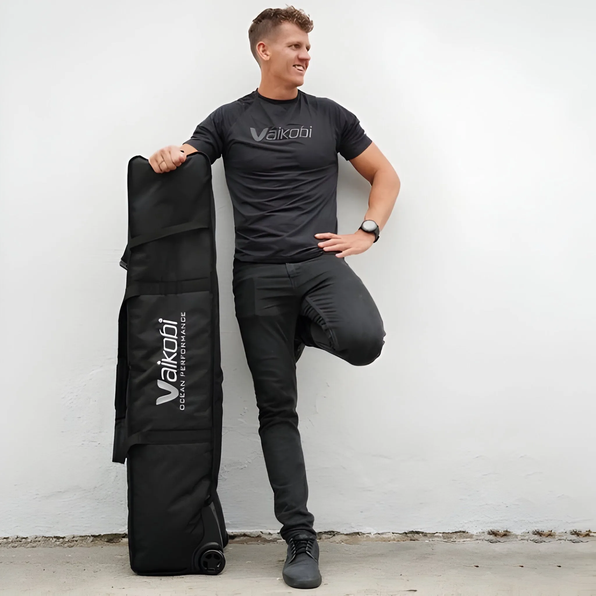 Vaikobi Paddle Travel Bag Black