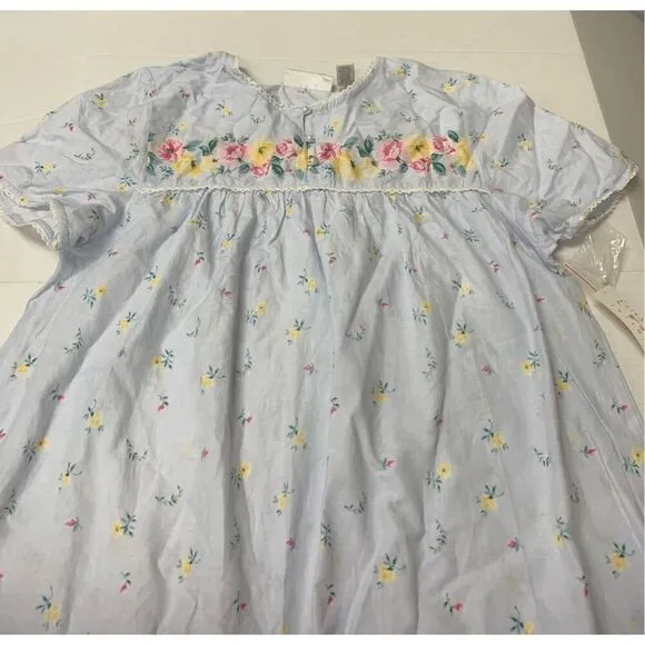 Vintage Floral Old Fashion Night Gown