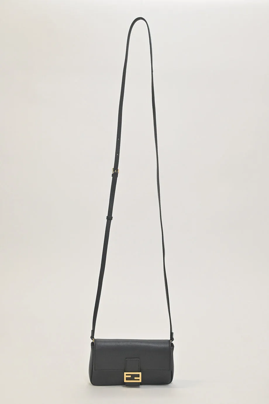 [WB6313] Fendi | Cross-Body Bag