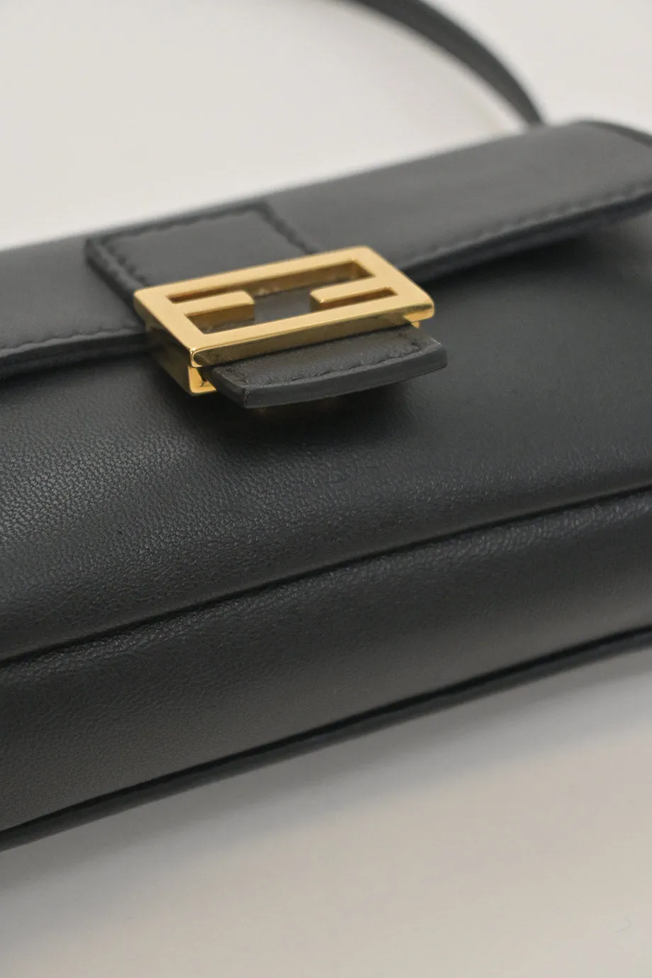 [WB6313] Fendi | Cross-Body Bag