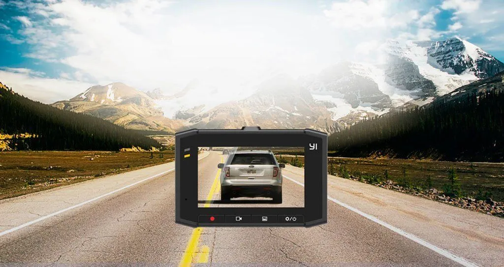 Xiaomi YI Ultra DVR 2.7K Dash Camera (English Version)